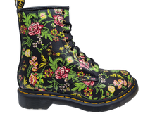 Load image into Gallery viewer, Dr Martens - Bloom 8 Eye Boot
